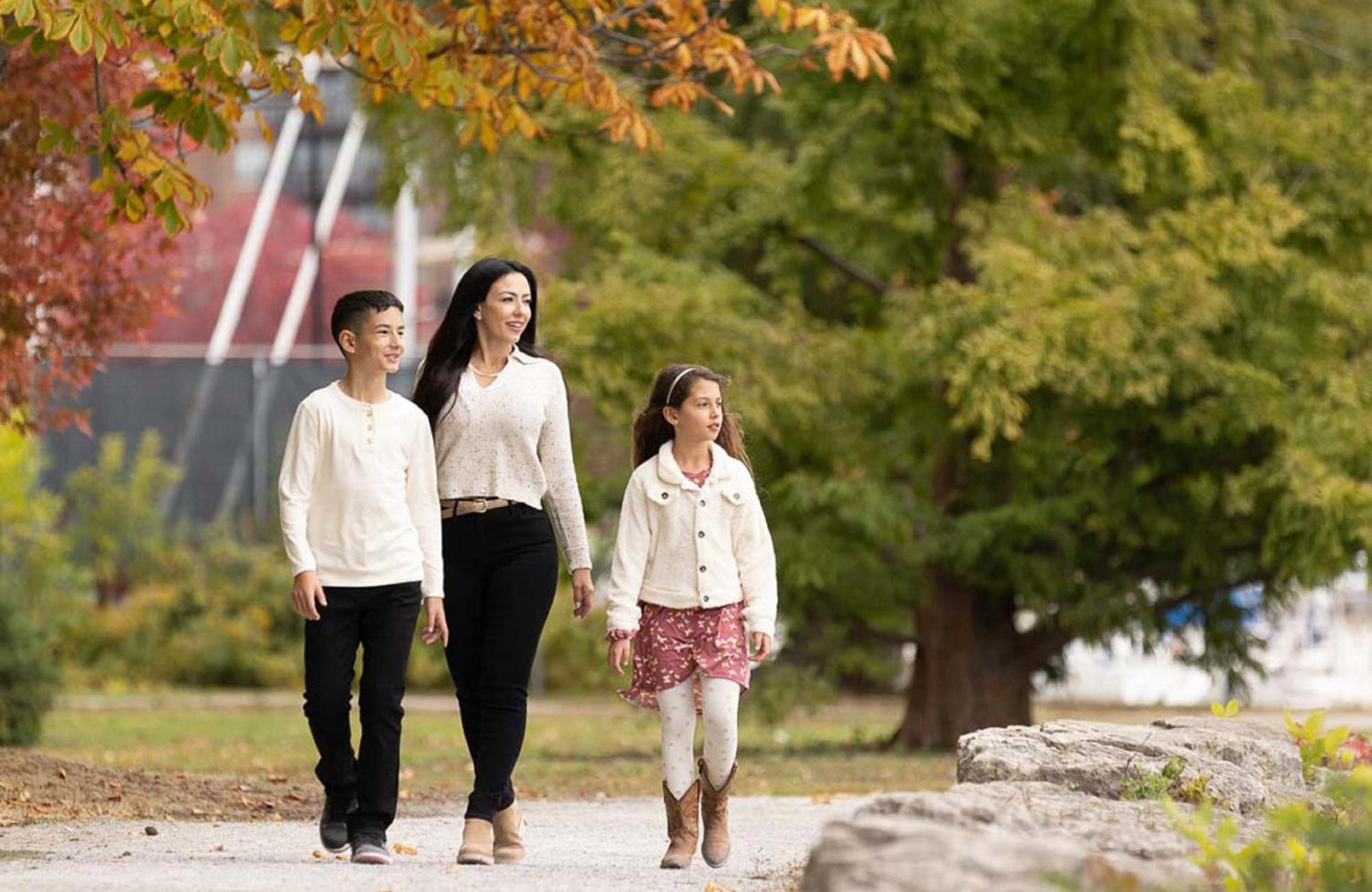 Holiday Inn Oakville Centre By Ihg Exterior foto